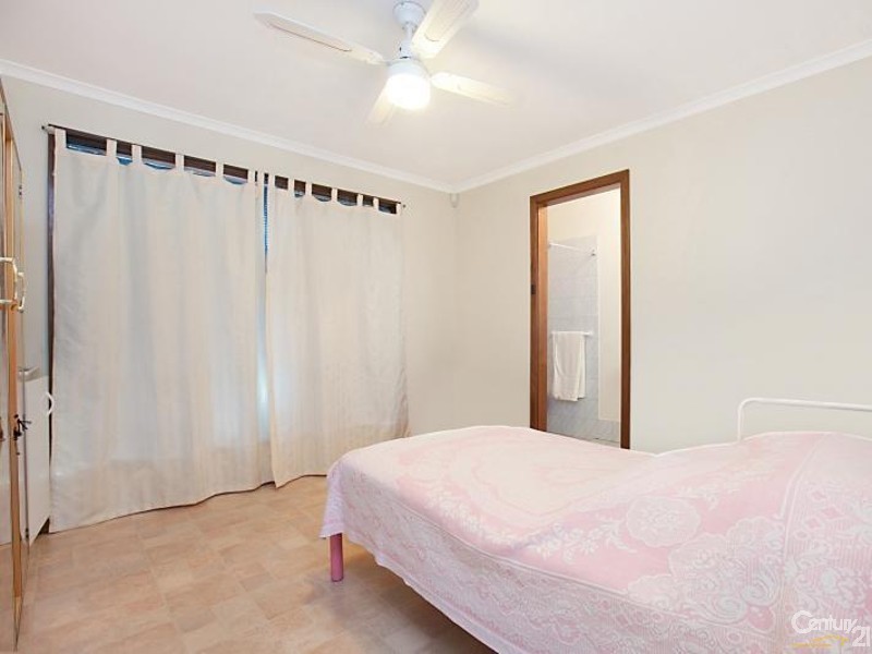 6 Glenhelen Road, Morphett Vale SA 5162