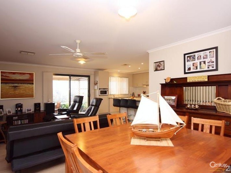 16 Fuschia Street, Huntfield Heights SA 5163