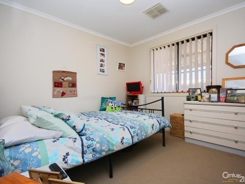 16 Fuschia Street, Huntfield Heights SA 5163