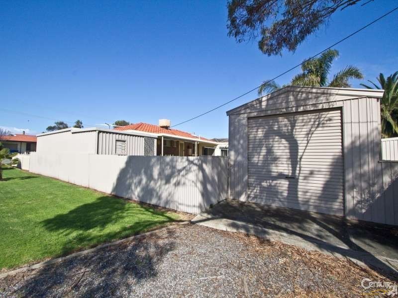 7 Albany Avenue, Port Noarlunga South SA 5167