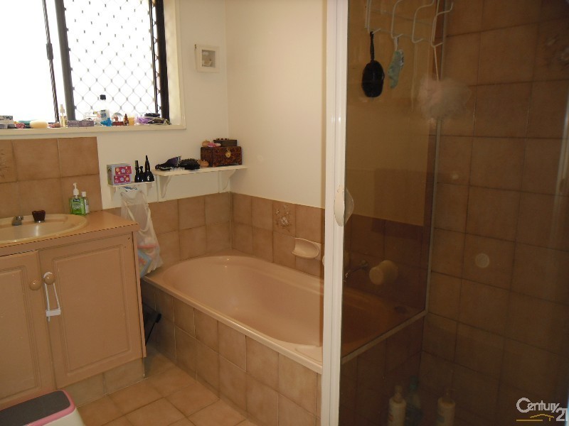 25 Glenhelen Road, Morphett Vale SA 5162