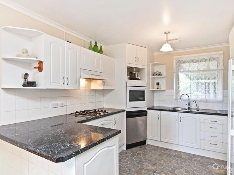 26 Pennant Street, Aberfoyle Park SA 5159