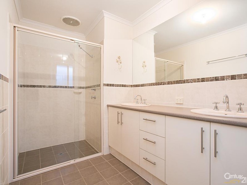 12 Sylvan Circuit, Noarlunga Downs SA 5168