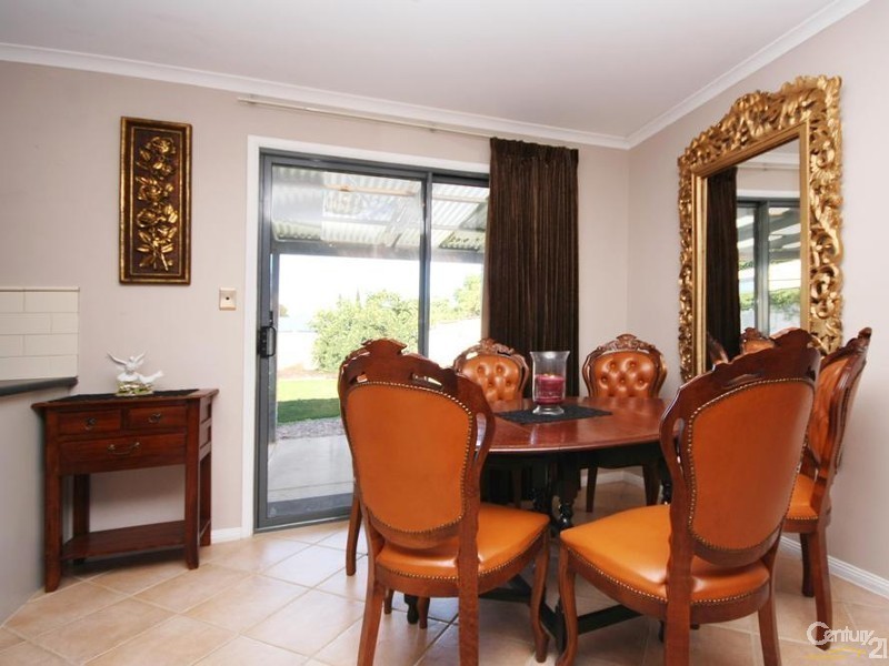 4 Walsh Street, Aldinga Beach SA 5173