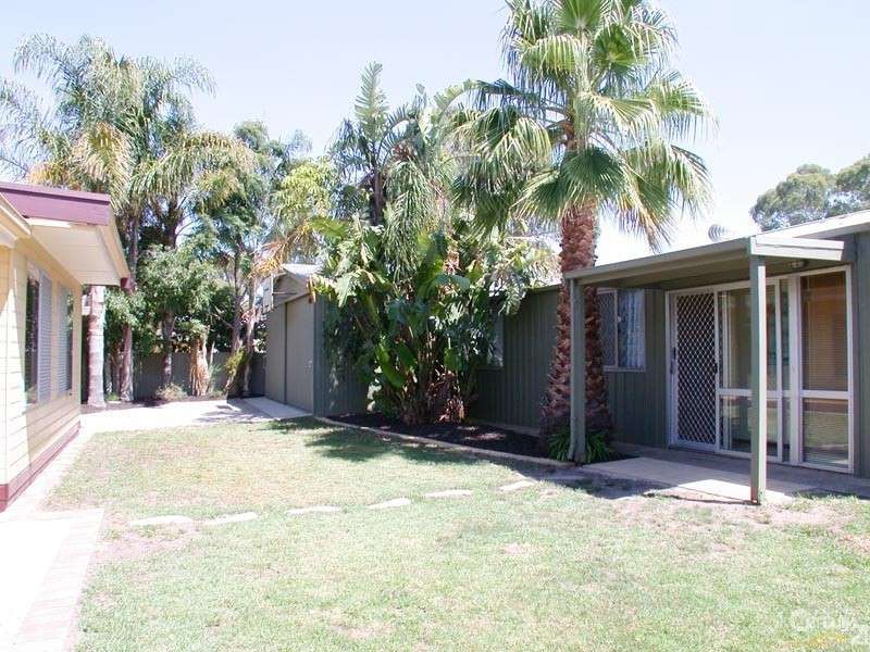 5 Blackwood Crescent, Morphett Vale SA 5162
