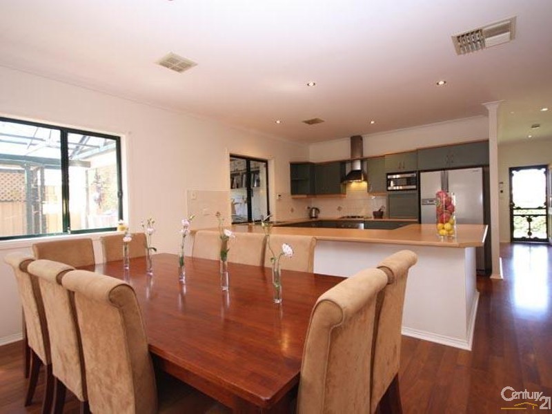 23 Verdant Parade, Woodcroft SA 5162