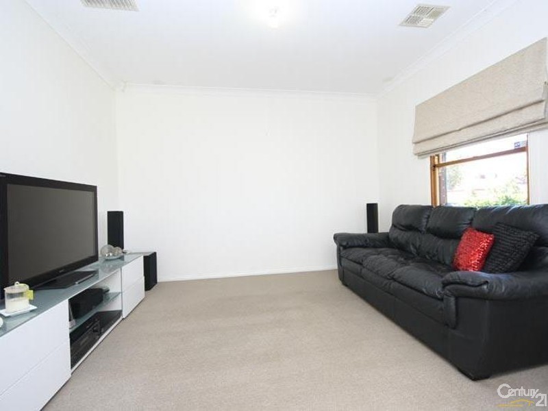23 Verdant Parade, Woodcroft SA 5162