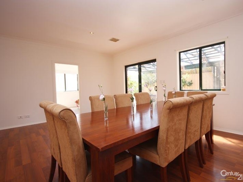 23 Verdant Parade, Woodcroft SA 5162