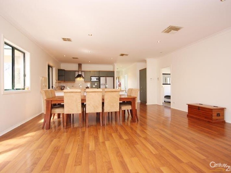 23 Verdant Parade, Woodcroft SA 5162