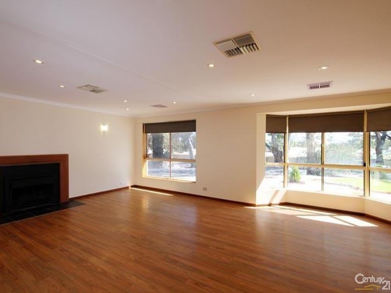 252 Pimpala Road, Woodcroft SA 5162