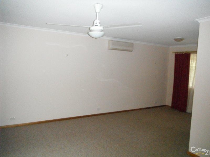 13 St Andrews Way, Morphett Vale SA 5162
