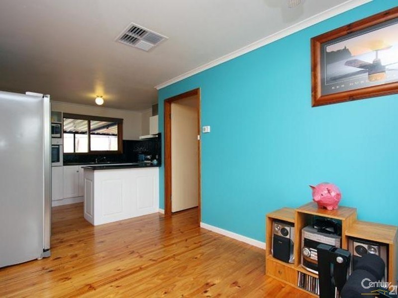 8 Oban Court, Huntfield Heights SA 5163