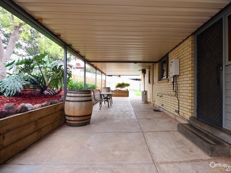 8 Oban Court, Huntfield Heights SA 5163