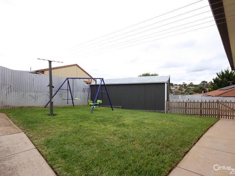 8 Oban Court, Huntfield Heights SA 5163