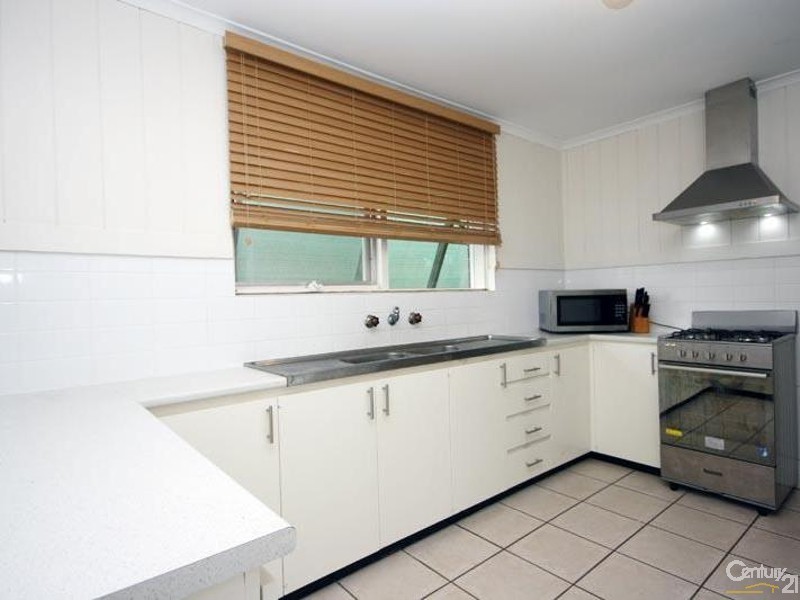 11 Pedro Avenue, Morphett Vale SA 5162