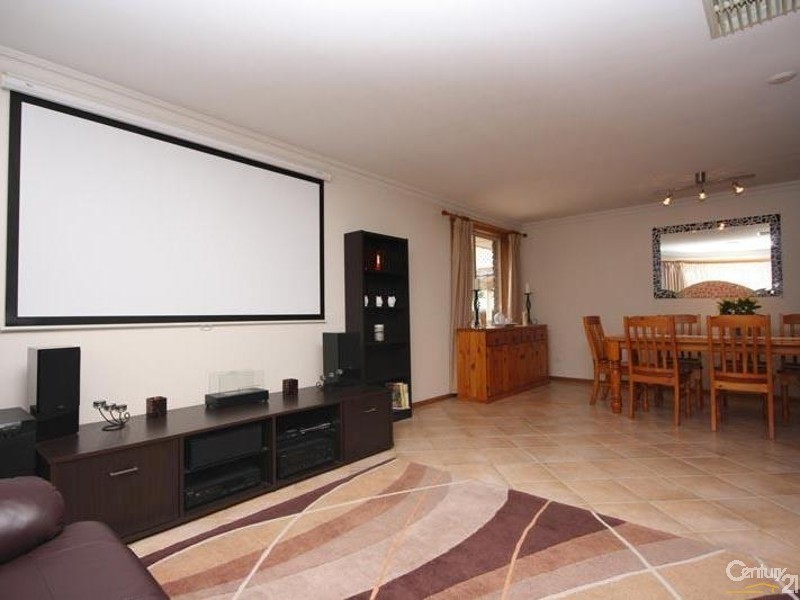 202 Pimpala Road, Woodcroft SA 5162