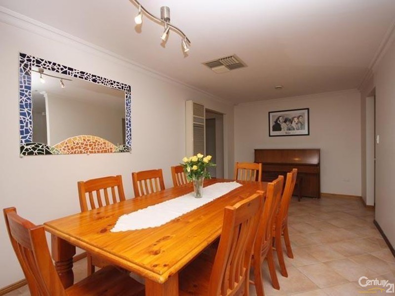 202 Pimpala Road, Woodcroft SA 5162