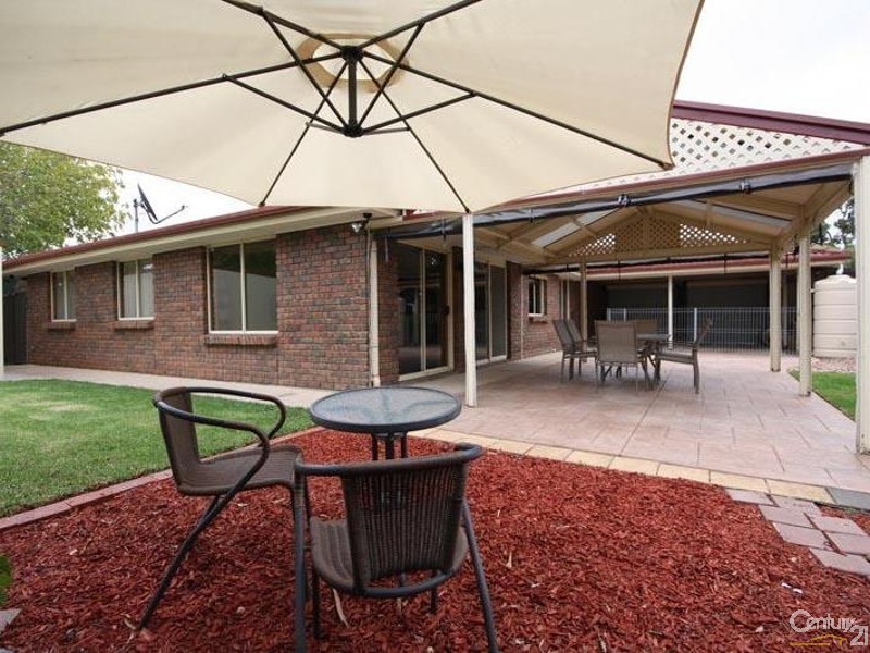 202 Pimpala Road, Woodcroft SA 5162