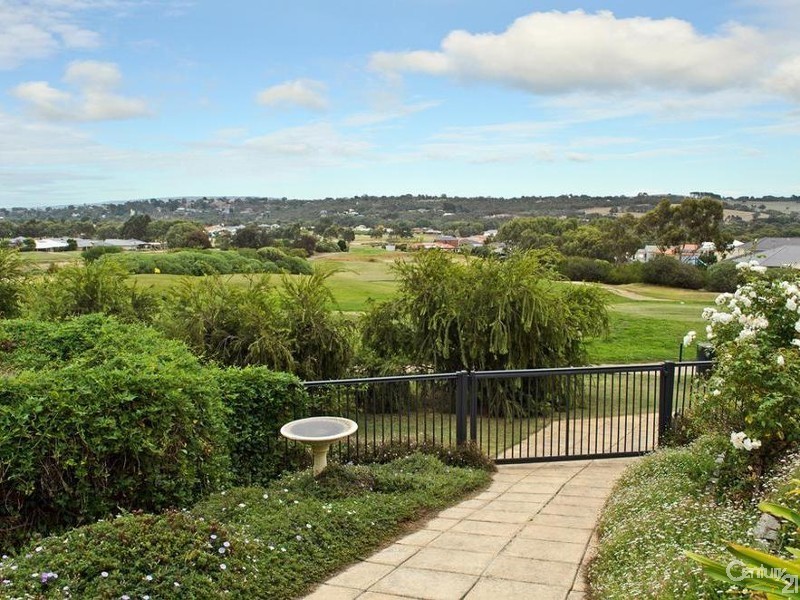 138 Coromandel Drive, Mccracken SA 5211