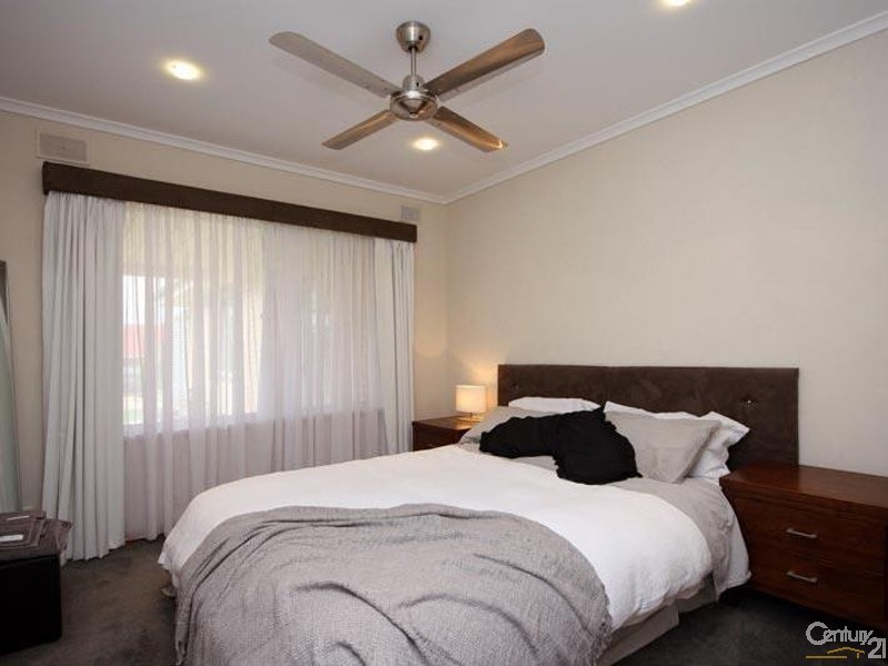 34 Cambridge Street, Port Noarlunga South SA 5167
