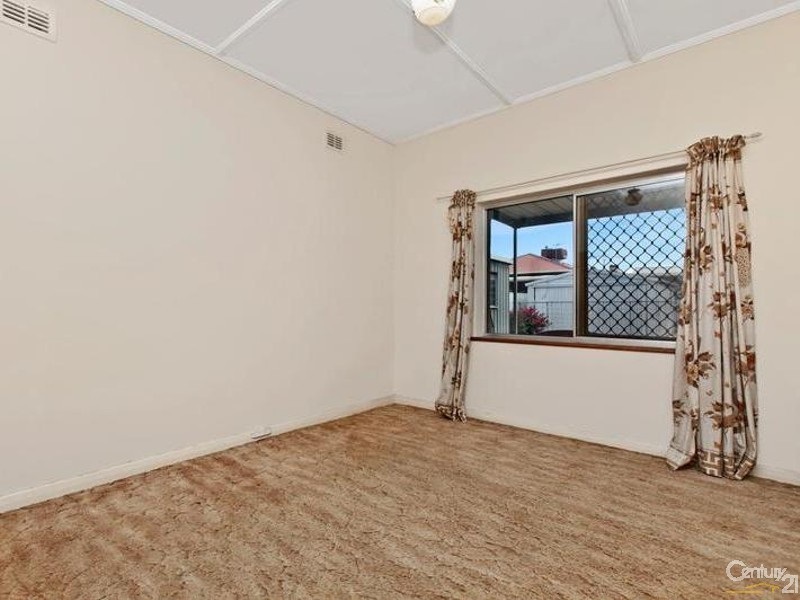 370 Sir Donald Bradman Drive, Brooklyn Park SA 5032