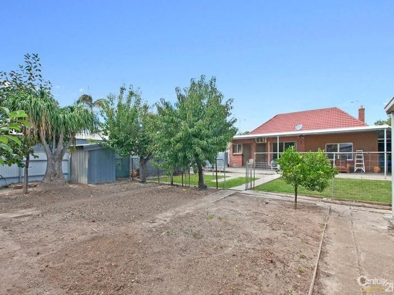 370 Sir Donald Bradman Drive, Brooklyn Park SA 5032