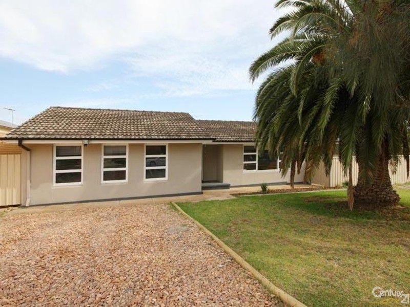 2 Julian Street, Christie Downs SA 5164