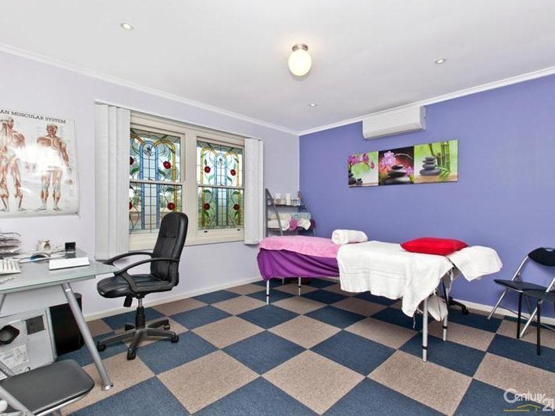 15 Wheatsheaf Road, Morphett Vale SA 5162