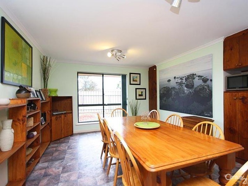 2 Whitney Crescent, Seaford SA 5169