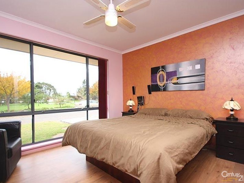 2 Whitney Crescent, Seaford SA 5169