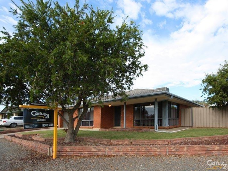 2 Whitney Crescent, Seaford SA 5169