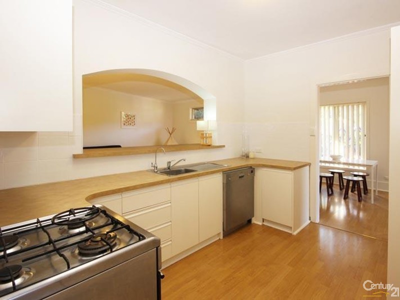 6 Reserve Parade, Morphett Vale SA 5162