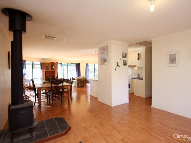 102 Kimbley Road, Onkaparinga Hills SA 5163
