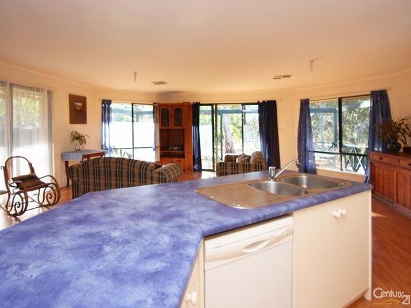 102 Kimbley Road, Onkaparinga Hills SA 5163
