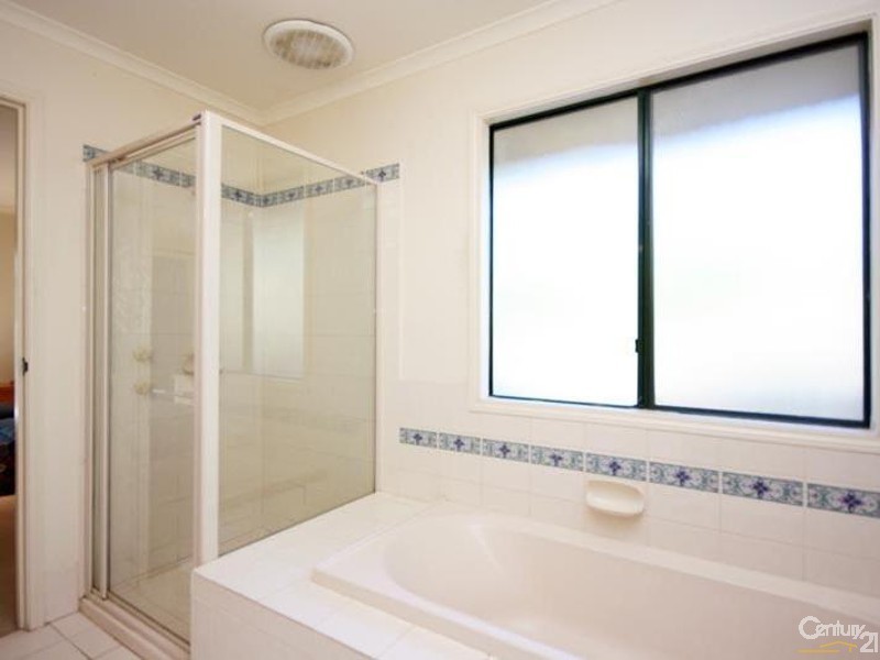 102 Kimbley Road, Onkaparinga Hills SA 5163