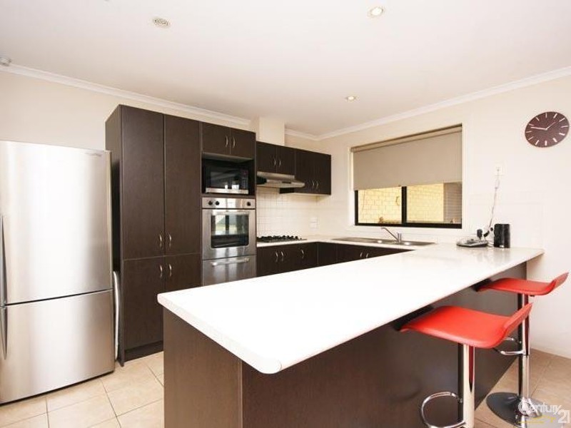 31 Cockle Ave, Aldinga Beach SA 5173