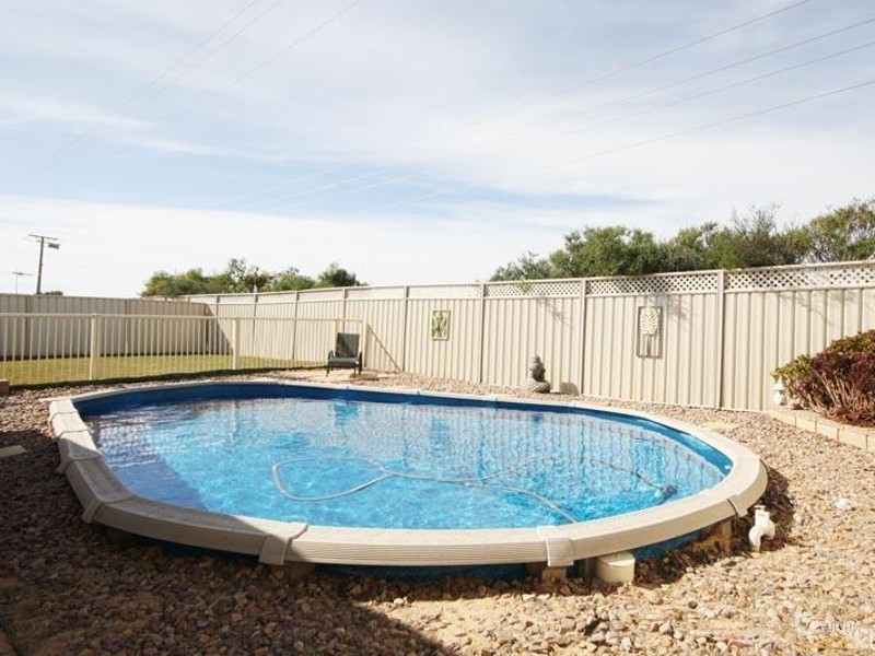 31 Cockle Ave, Aldinga Beach SA 5173