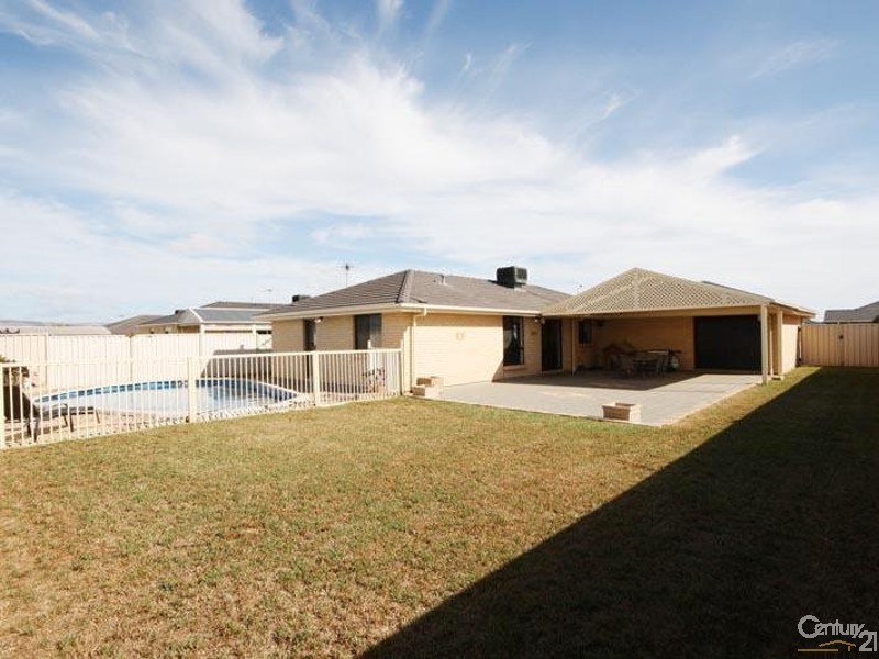 31 Cockle Ave, Aldinga Beach SA 5173