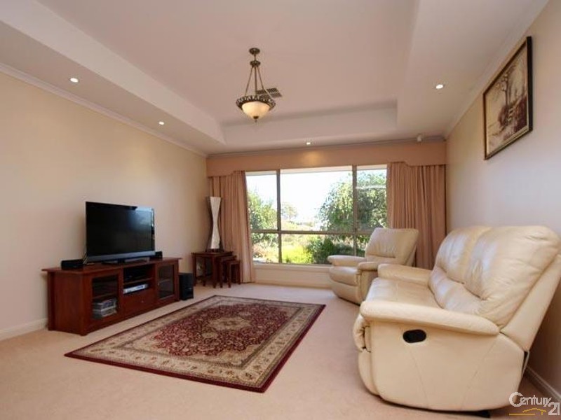 54 Glendale Avenue, Flagstaff Hill SA 5159