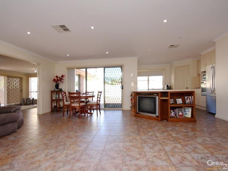 54 Glendale Avenue, Flagstaff Hill SA 5159