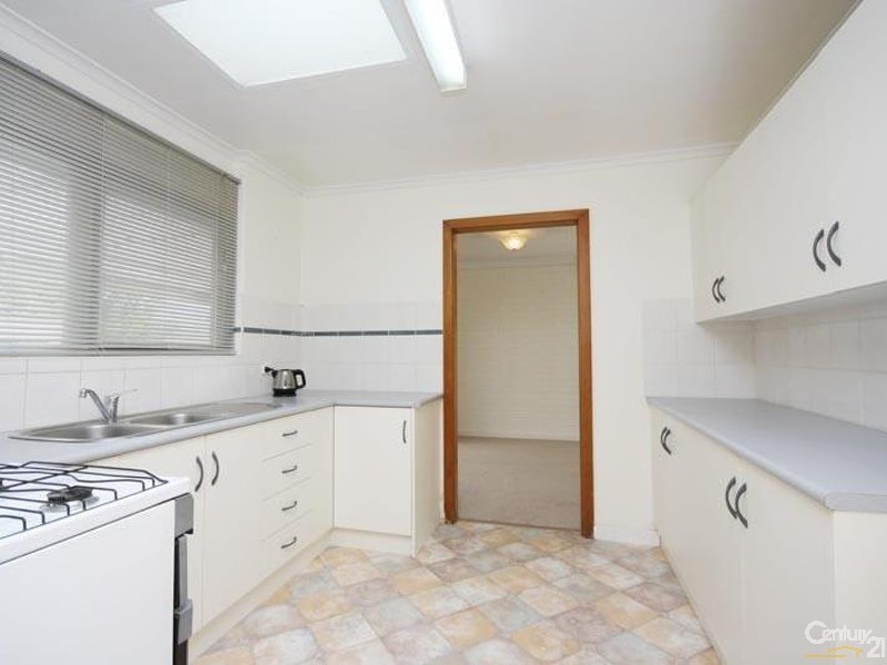 18 Mallen Street, Morphett Vale SA 5162