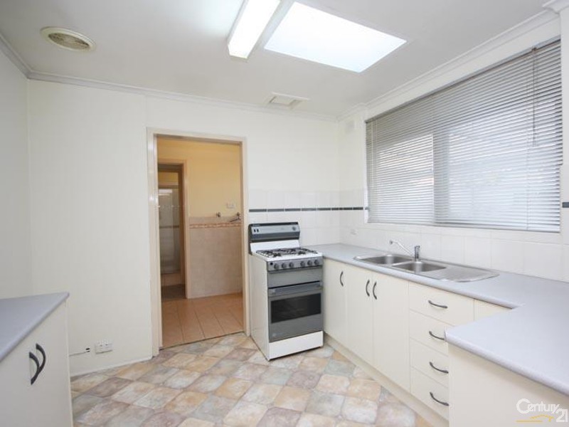 18 Mallen Street, Morphett Vale SA 5162