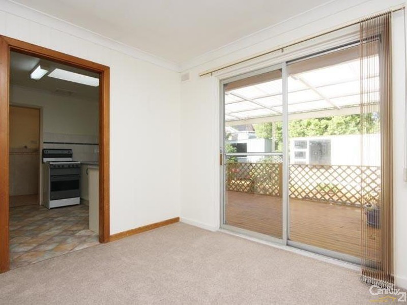 18 Mallen Street, Morphett Vale SA 5162