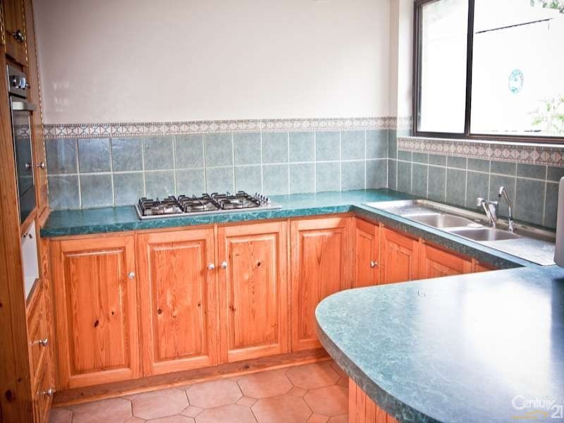 4 Lorikeet Court, Happy Valley SA 5159