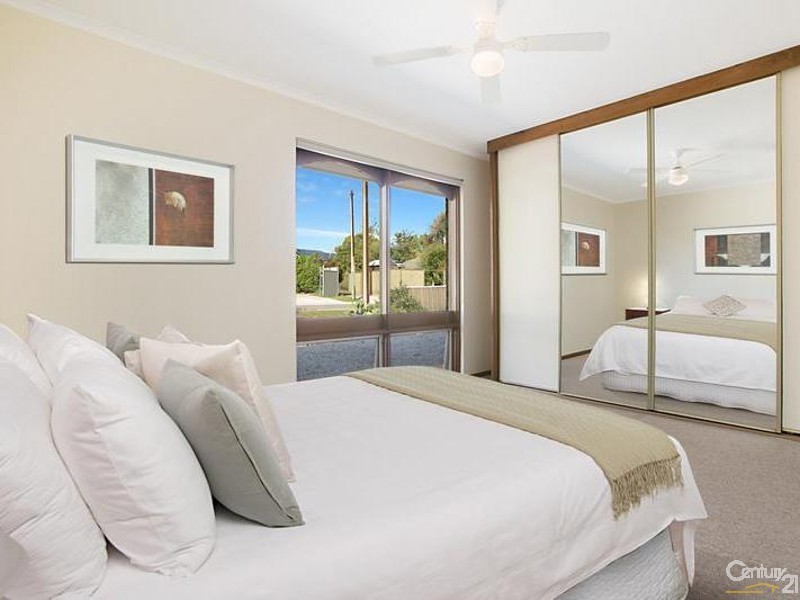 11 Inverness Avenue, Morphett Vale SA 5162