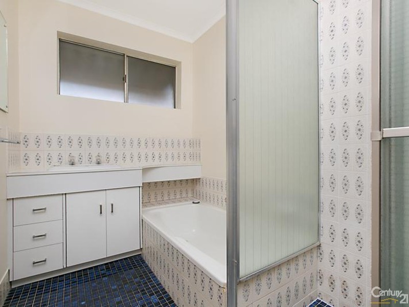 11 Inverness Avenue, Morphett Vale SA 5162