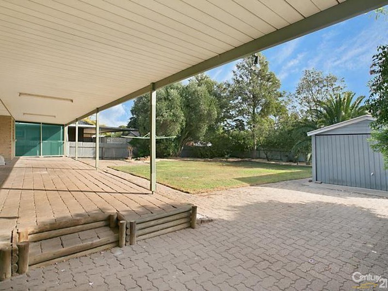 11 Inverness Avenue, Morphett Vale SA 5162