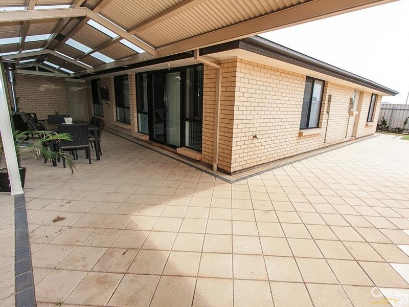 10 Henley Circuit, Seaford Rise SA 5169
