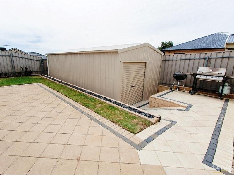 10 Henley Circuit, Seaford Rise SA 5169
