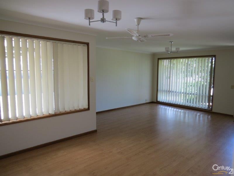 12 New England Drive, Woodcroft SA 5162